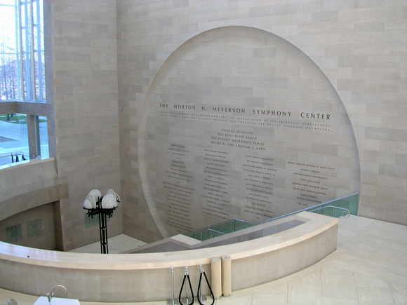 I M Pei was the achitect.  The Center was completed in 1989.
